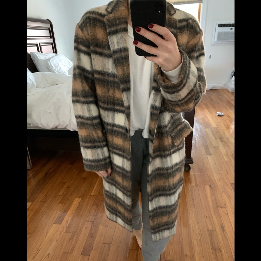 H and m coat